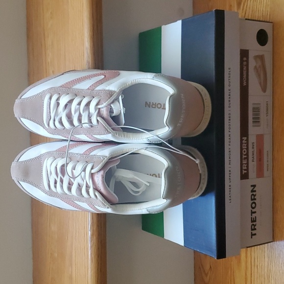 Tretorn Women’s Rawlins BLUSH Sneaker Suede Leather Lightweight - Picture 1 of 5